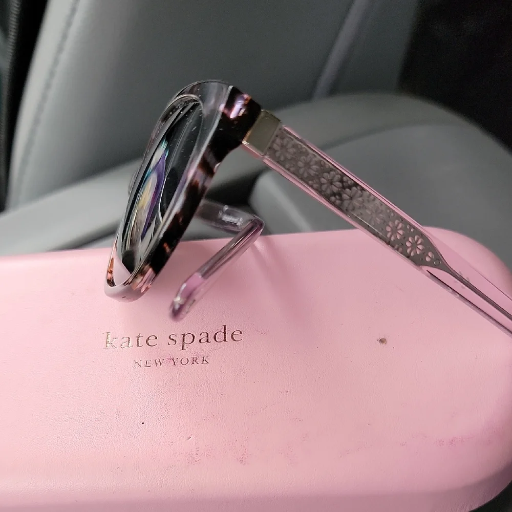 Tortoise Shell Sunglasses - Picture 3 of 3